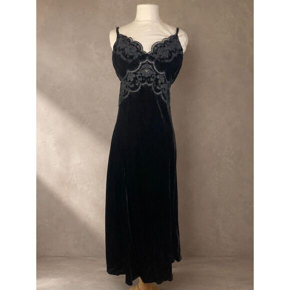 Anthropologie Dresses & Skirts - FARM Rio Size L Richelieu Velvet Slip Dress Black Embellished Midi Open Back